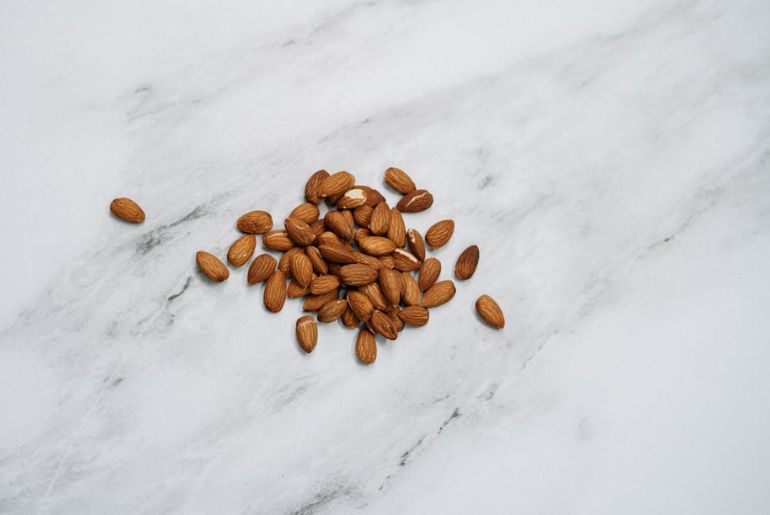 Reasons to eat almonds