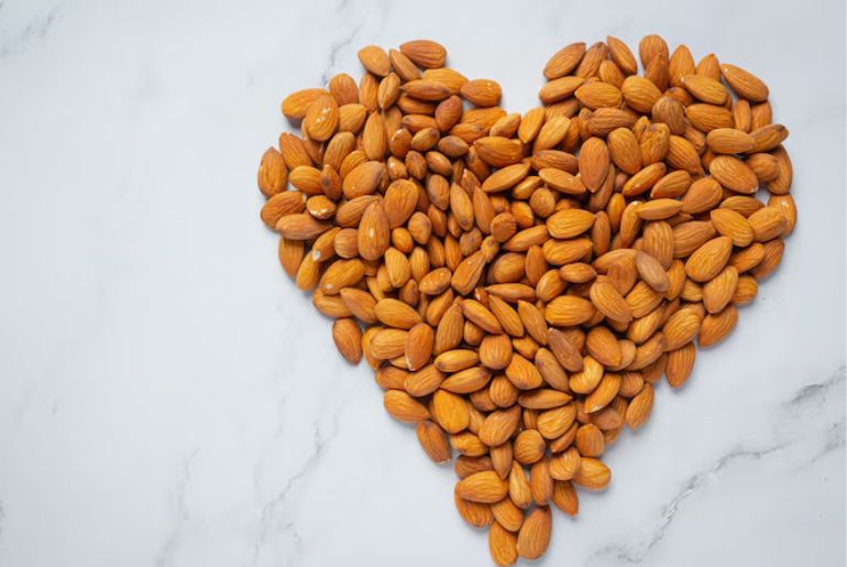 Reasons to eat almonds