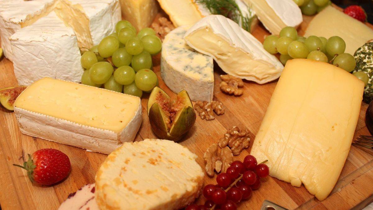 10 Countries And Their Cheese Varieties That Deserve A Spot On Your Cheese Board