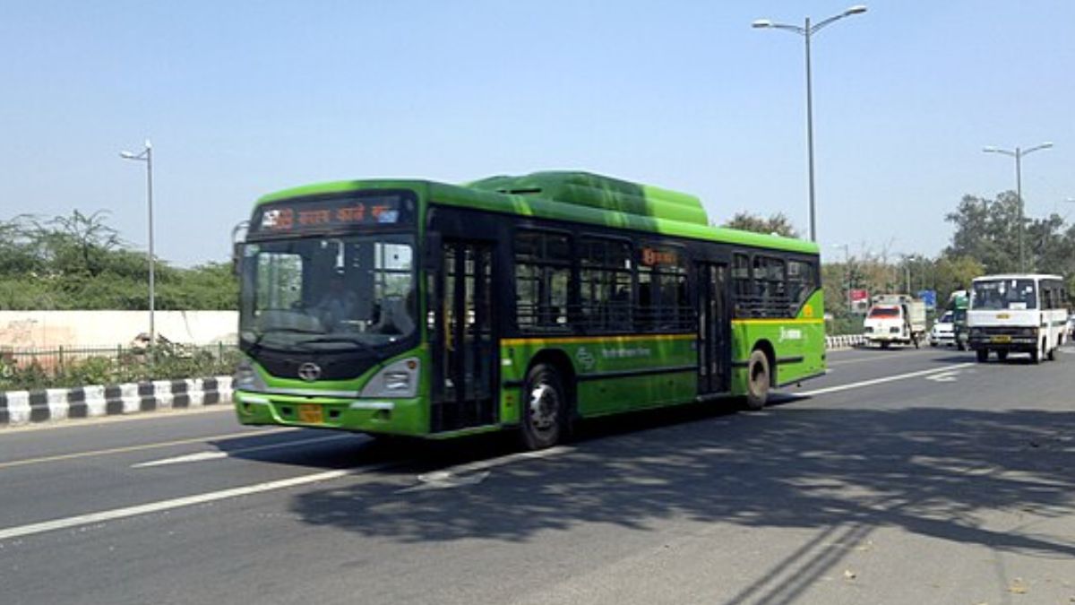 Delhi CM Rekha Gupta Adds 401 New Buses Under “DEVI” To Strengthen Public Transport