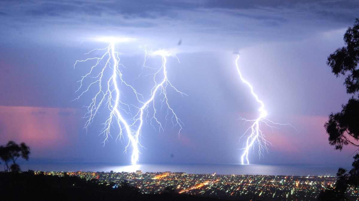 Lightning Strikes At South Carolina’s Lake Murray Beach Park; 20 Injured, 18 Hospitalised