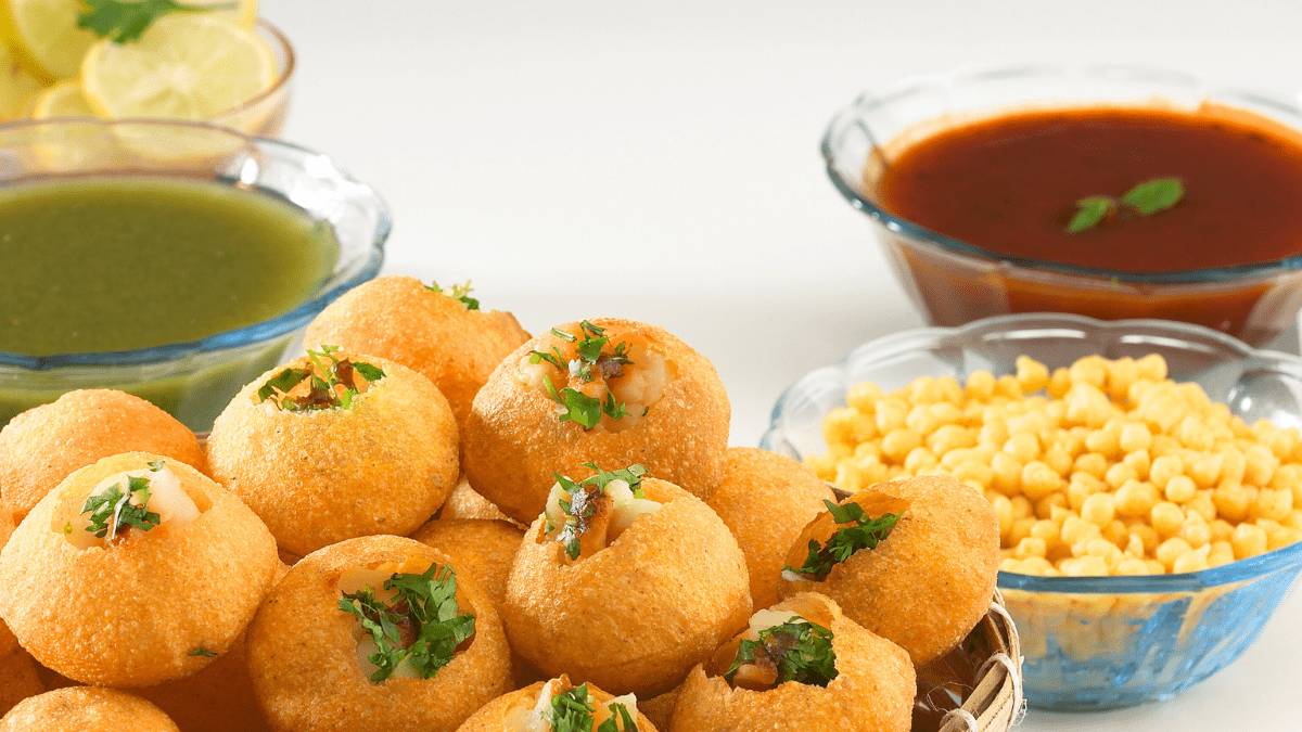 7 Iconic Pani Puri Joints In Mumbai You Have To Try At Least Once