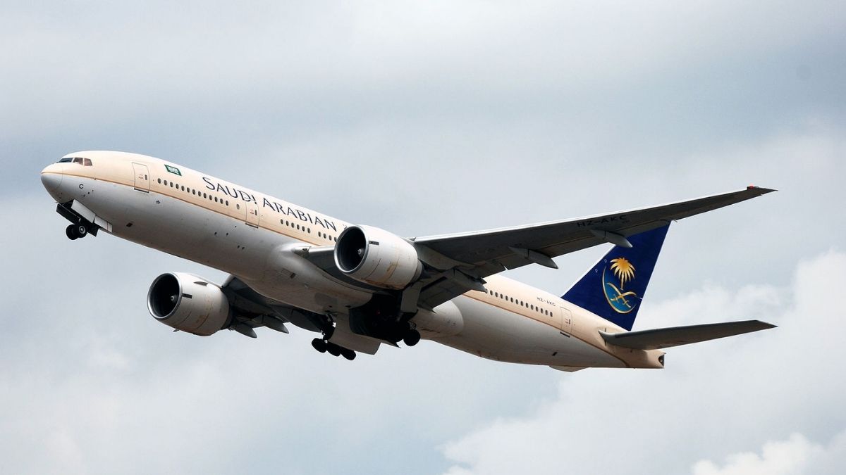 Cabin Manager Passes Away On London-Bound Saudia Flight; Here’s What Happened