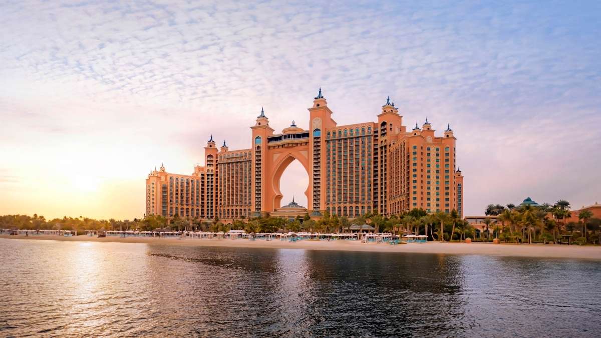 Unlock Free Dolphin Experience & Other Benefits When You Stay For Two Or More Nights At Atlantis!