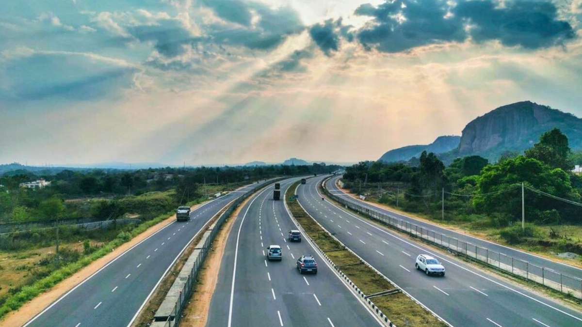 Bengaluru-Mysuru Expressway To Get ₹711 Crore Safety Upgrade On Accident-Prone Stretches