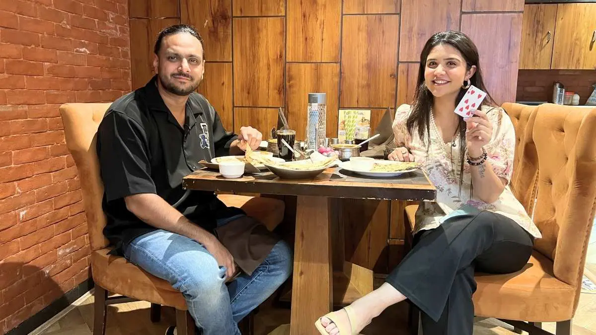 Karan Singh Magic Opens About 20+ Yrs Of Reading Minds, Knowing SRK’s ATM Pin & More On Tere Gully Mein