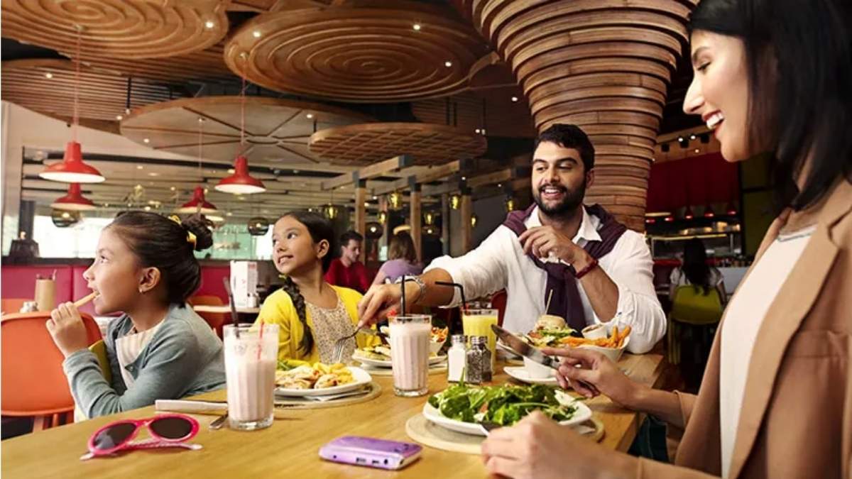 Dubai Airport Just Bagged The World’s Top Spot For Food & Drinks & We Are Not Surprised!