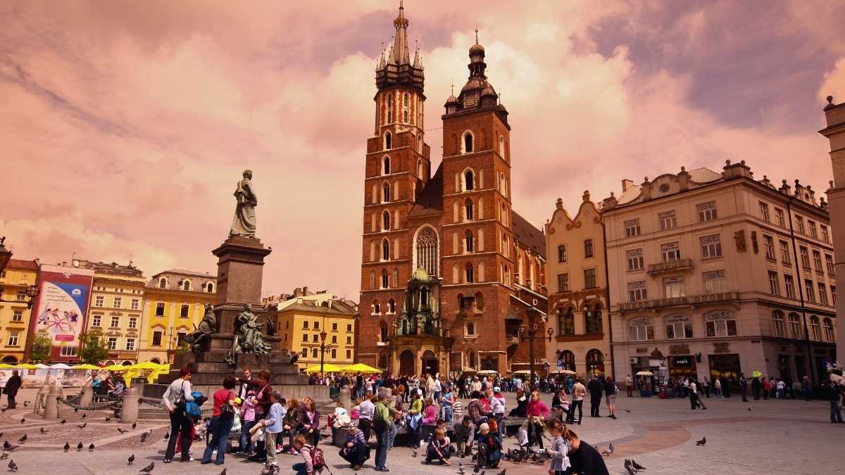 EU Set To Triple Travel Permit Fee By 2026 & Here’s What It Means For Tourists