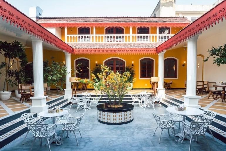 European Themed Cafes In Delhi