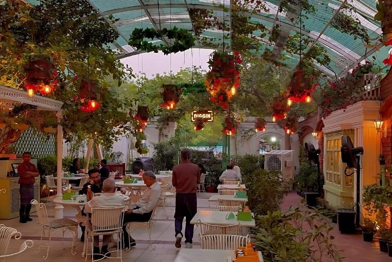 European Themed Cafes In Delhi