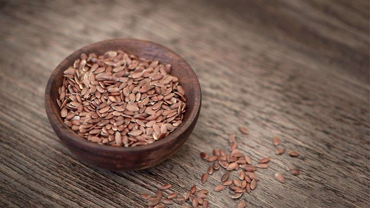 5 Quick And Easy Ways To Include Flax Seeds In Your Daily Diet