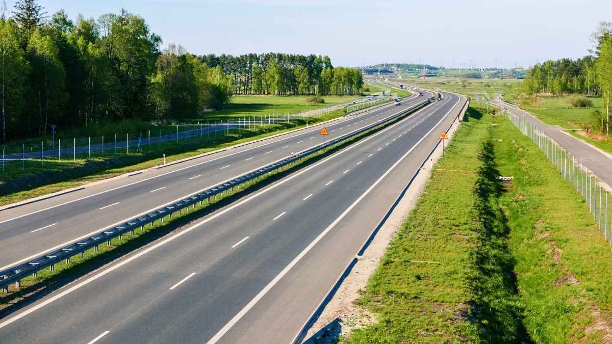 Ghaziabad-Kanpur Expressway: All You Need To Know About This 380-Km Corridor Connecting 9 Districts