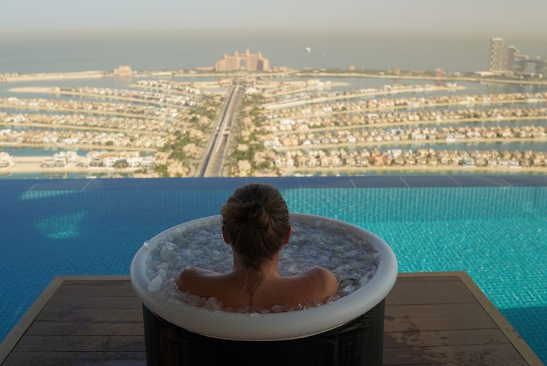 Ice Bath Workshop At AURA Skypool