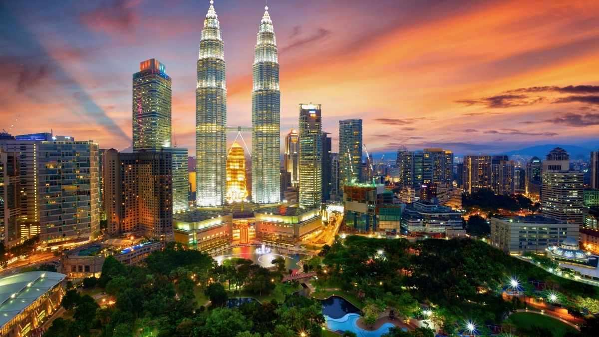 “Back From Kuala Lumpur & I’m Ashamed,” Indian Traveller Lists Out Civic Gaps Between India & Malaysia