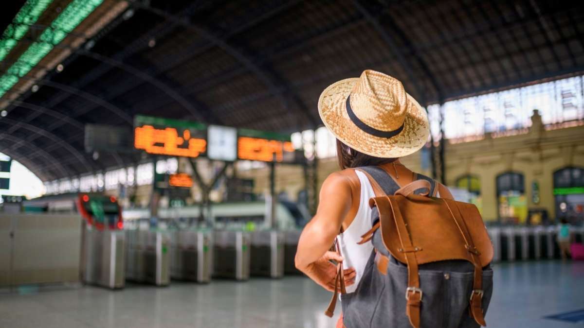 1 Out Of 4 Indians Reach Airport On Wrong Dates; 42% Mix Up Hotel Rooms While Travelling