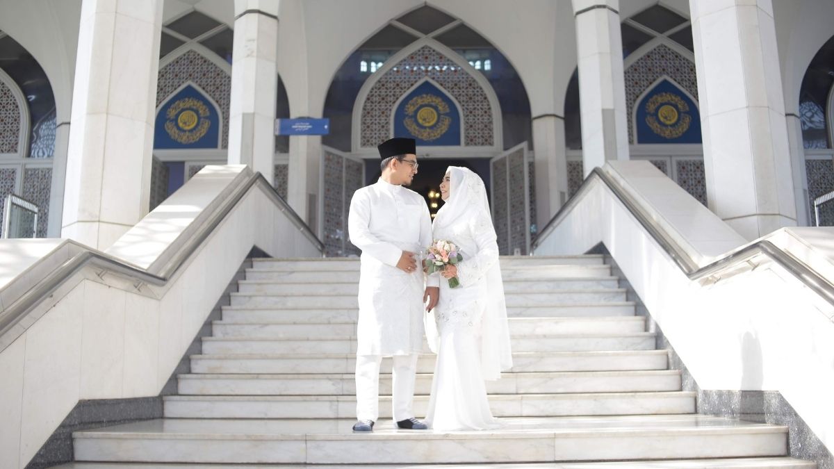 Emiratis In Government Jobs Are Now Eligible For 10-Day Marriage Leave In Dubai