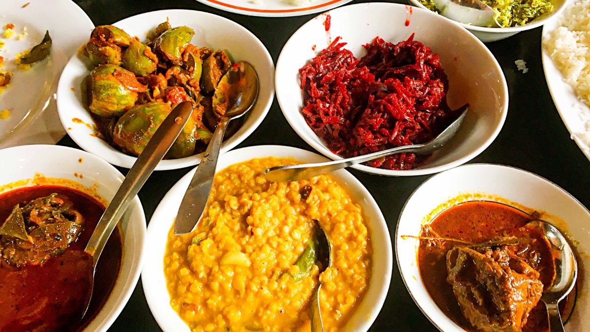8 Must-Try Sri Lankan Dishes That Capture The Country’s Bold Flavours