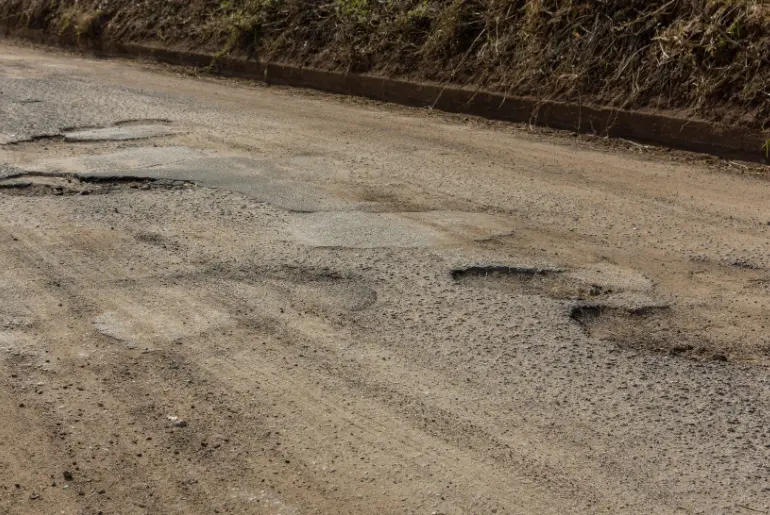 NH 10 potholes