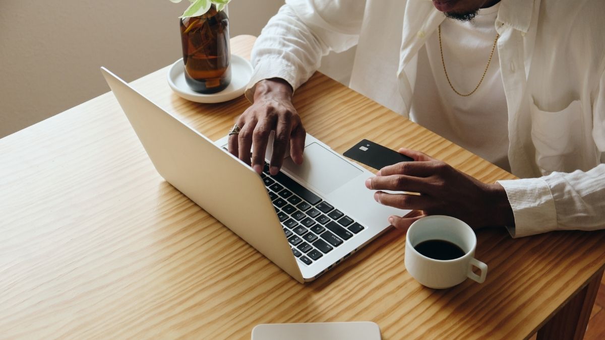 Saudi’s New Payday Hack! Get Paid Before Salary Day With Flexible Wages