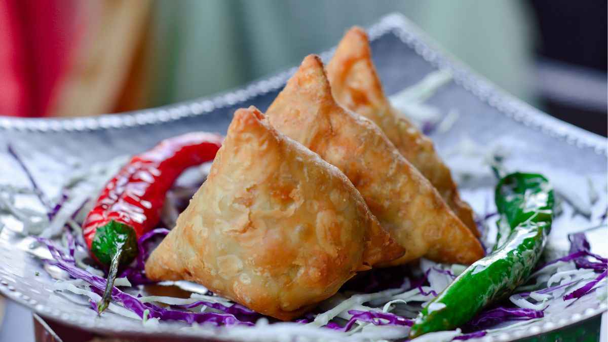 Samosas and Jalebis Join Tobacco On Health Risk List; Government To Put Up Warning Boards