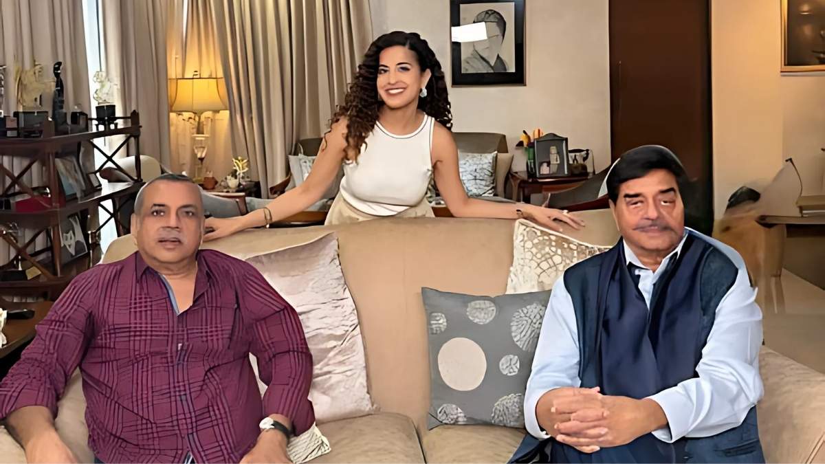 Shatrughan Sinha Says, “Galti Ho Gayi” After Pretending To Faint To Avoid His Strict Father’s Anger