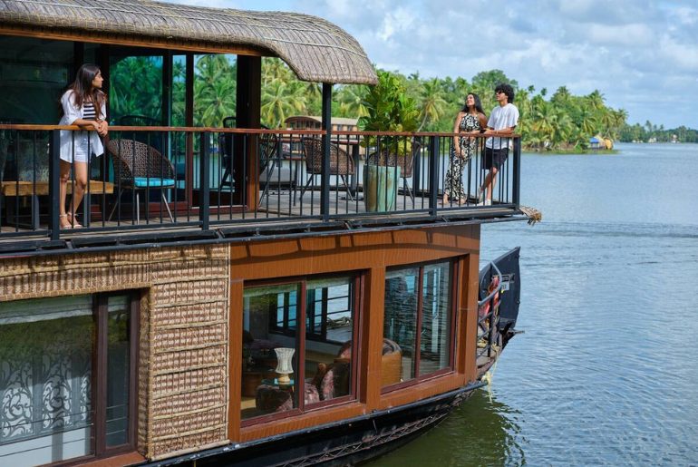 Spice Routes Houseboats - Pepper
