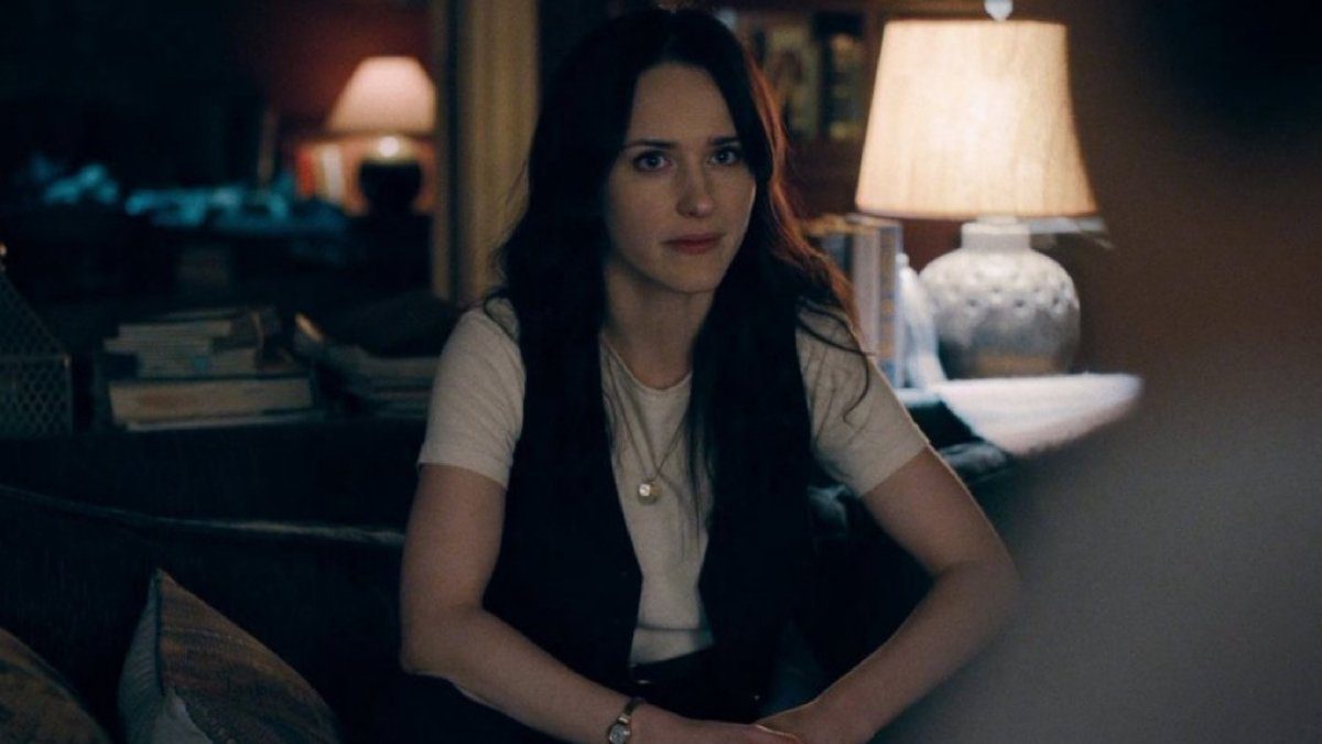 Superman Star Rachel Brosnahan Had A 10-Year Travel Curse; You Won’t Believe How She Overcame It!