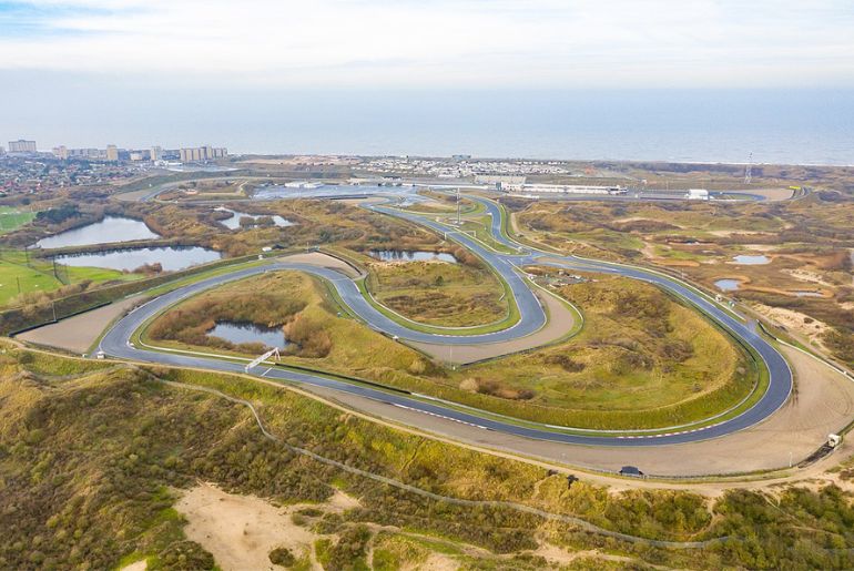 racing track 