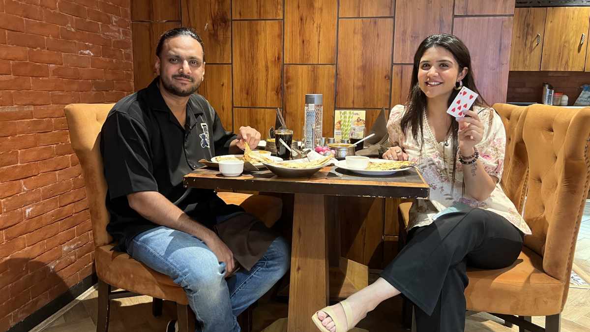 Karan Singh Magic Got The Most Exciting Reaction From THIS Celebrity After Performing A Trick!