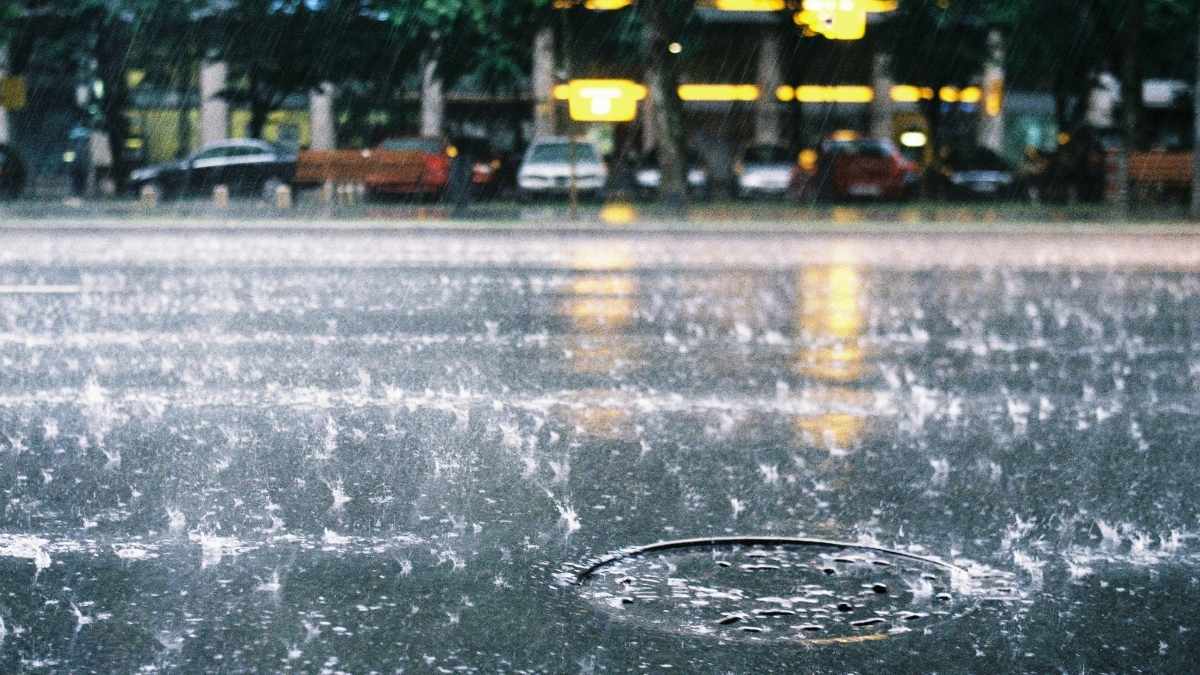 Saudi Arabia: Residents Advised To Avoid Valleys And Flood Zones As Thunderstorms Loom Over This Region