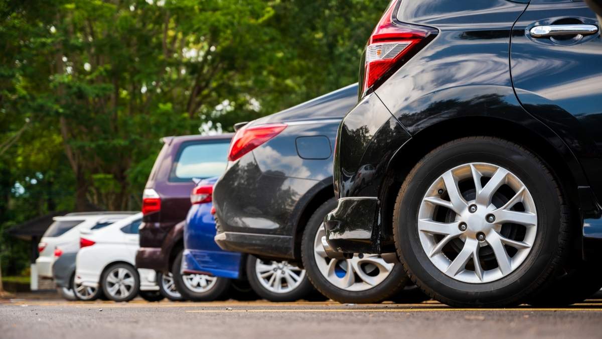 Dubai: Come August, There Will Be 24-Hour Paid Parking Around Mosques, Except For Praying Time