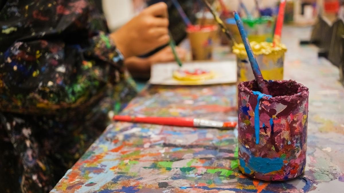CT Quickies: First Public Art School In Saudi Arabia To Mall Run In Dubai; 10 Middle East Updates For You