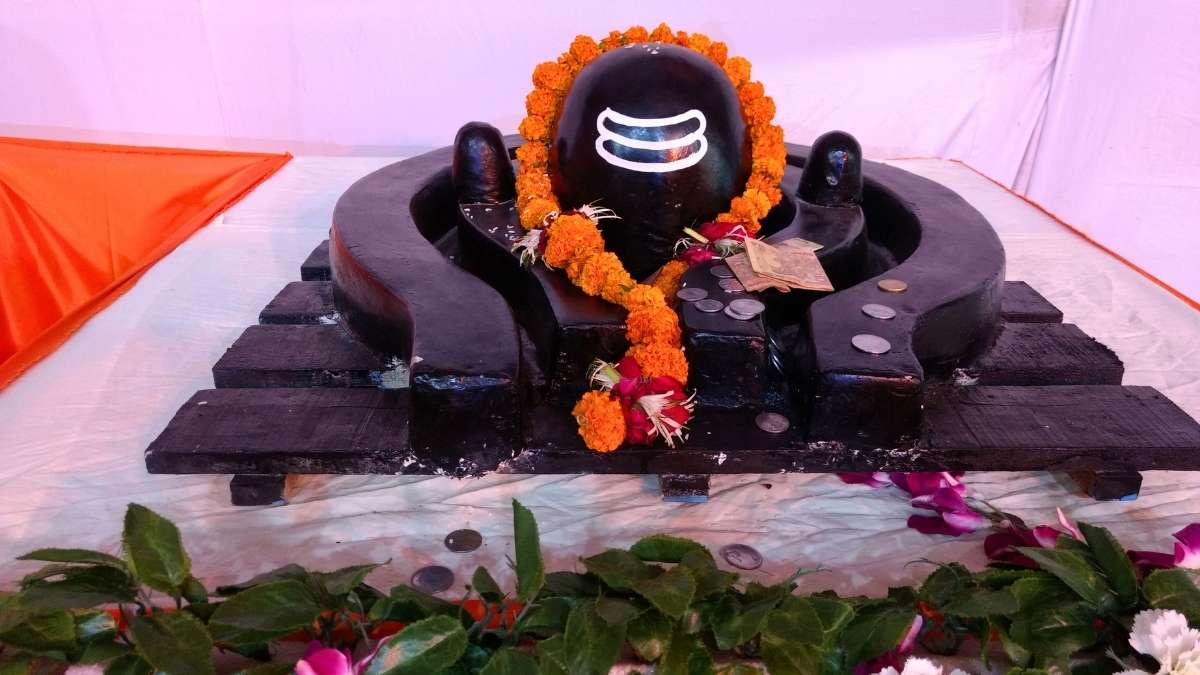Kashmir: 10th-Century Shivling Found In Jhelum River; To Be Showcased At SPS Museum In Srinagar