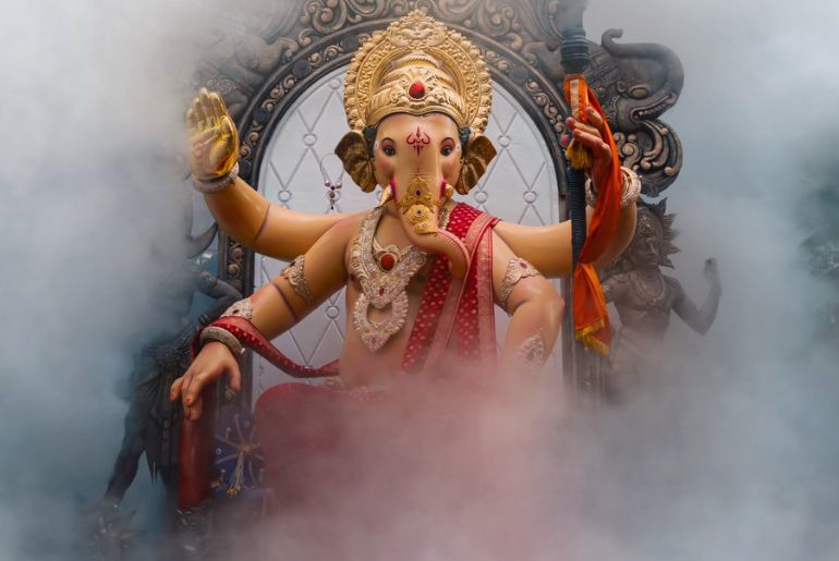 Ganesha Pandals In Mumbai