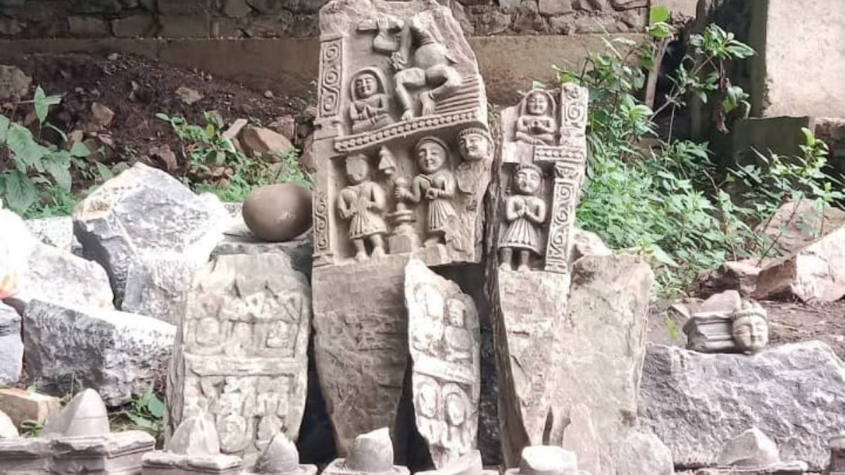 Over 15 Ancient Hindu Idols, Including 11 Shivlings, Found During Restoration Work In J&K’s Anantnag
