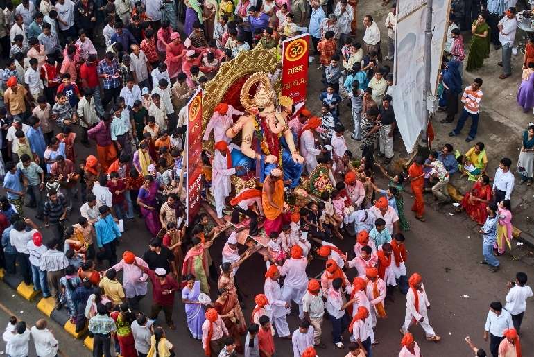 Ganeshotsav Mumbai Metro 