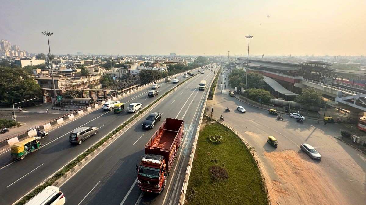 Delhi To Revamp Spaces Under 94 Flyovers With Play Areas, Gyms, Public Libraries & More