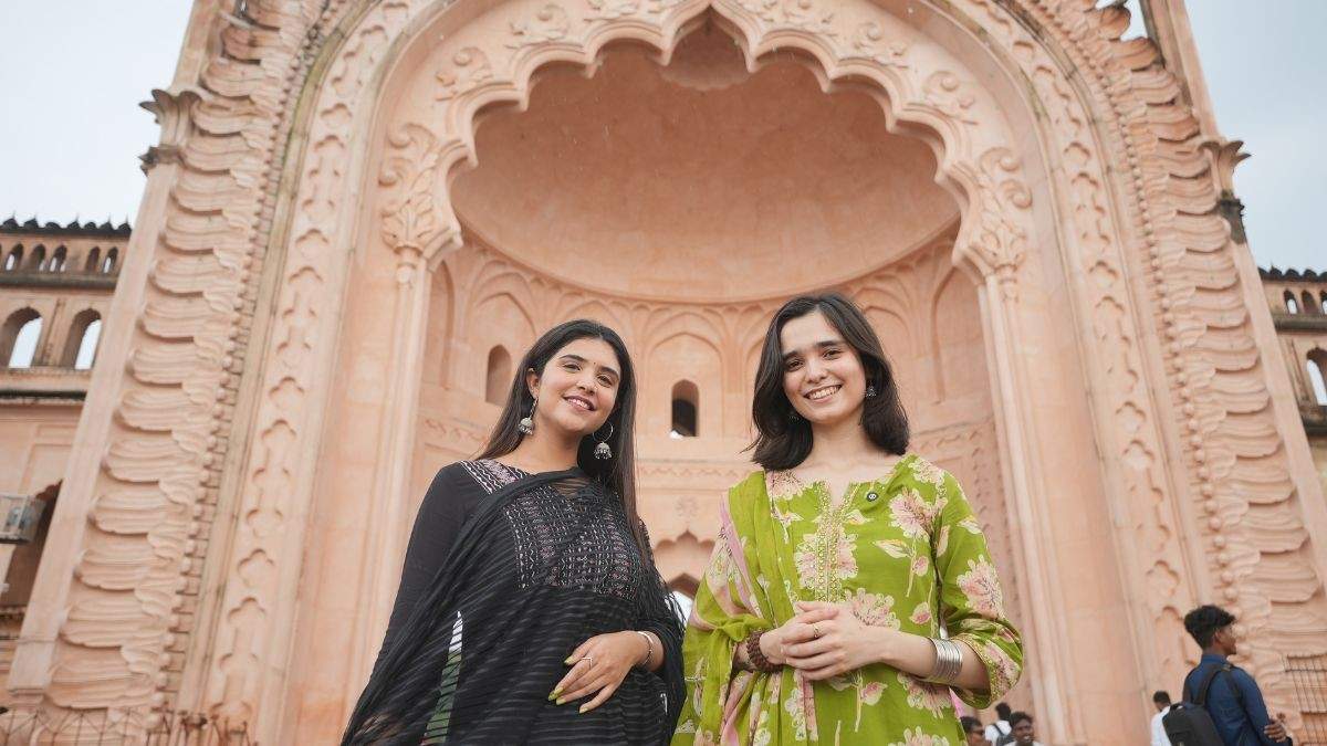 Meethika Dwivedi Talks About Her Desi Accent, Enjoys Bajpayee Kachori & More On Tere Gully Mein In Lucknow