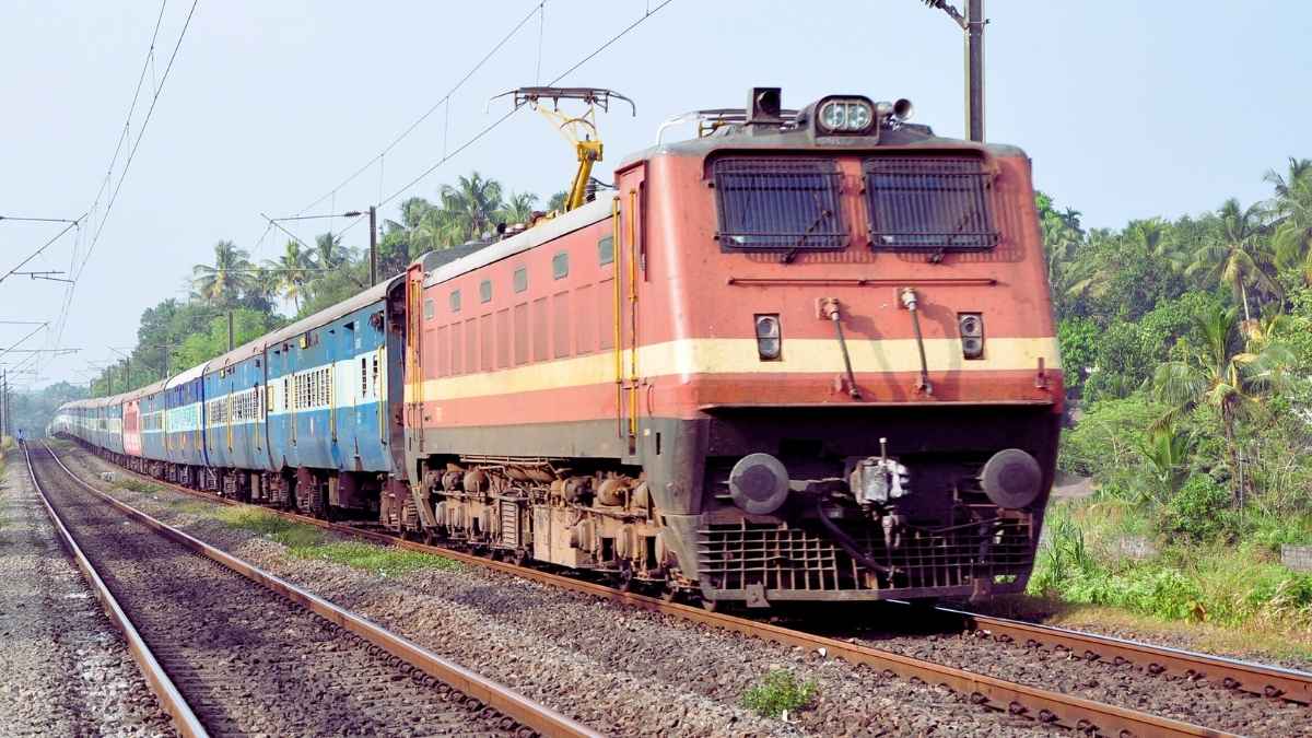 From Aug 15 Onwards, 8 Kerala Trains Will Get Additional Coaches Offering Relief To Passengers; Deets Inside