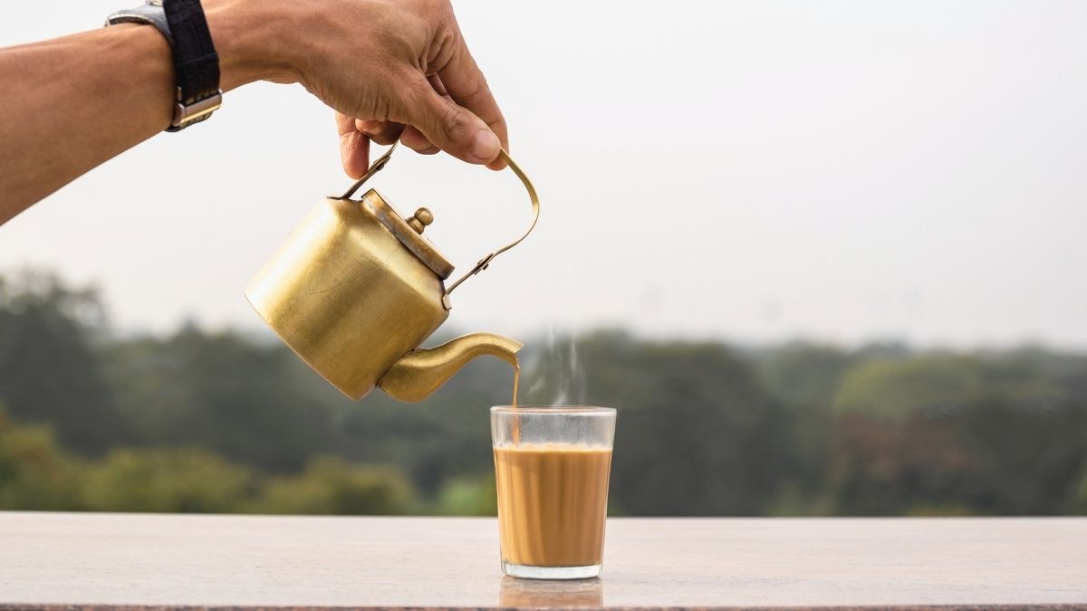 Chai Lovers Beware! This Common Mistake While Making Chai Can Cause Acidity & Bloating, Warns Dietician