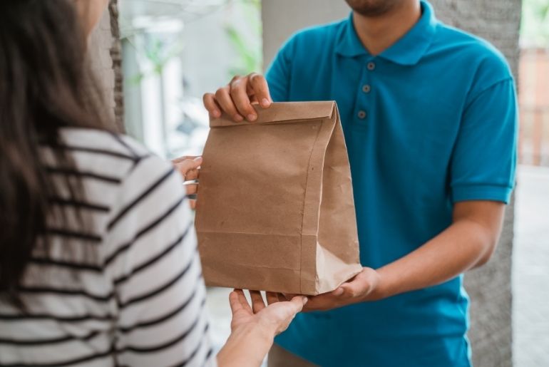 food delivery ban in abu dhabi schools