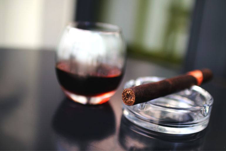 Bengaluru smoking areas