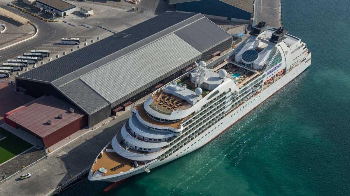 What Is Abu Dhabi’s AlNaliya App & How Does It Help Users With Safe & Seamless Sailing?