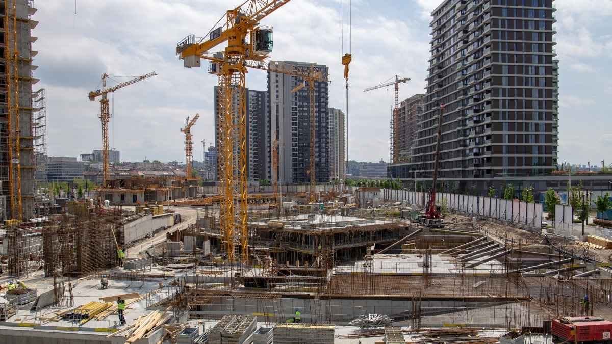 Bengaluru Metro’s Blue Line Connecting ORR To Airport To Be Completed By December 2027