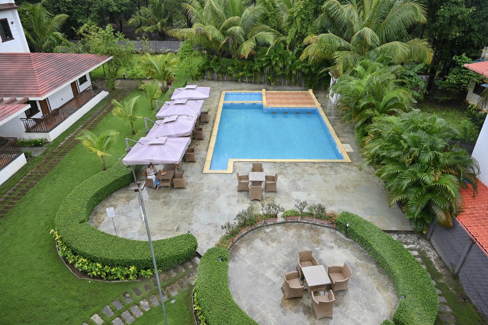 Vaarsa by Bay Hotels: Stay for Two Starting at Just ₹4,999!