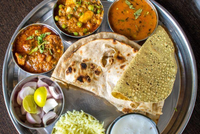Best Gujarati thali in Mumbai 