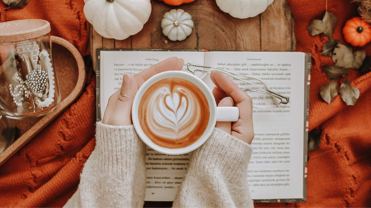 8 Best International Coffee Day Offers In Dubai To Treat Yourself With Free Cups & Discounts!