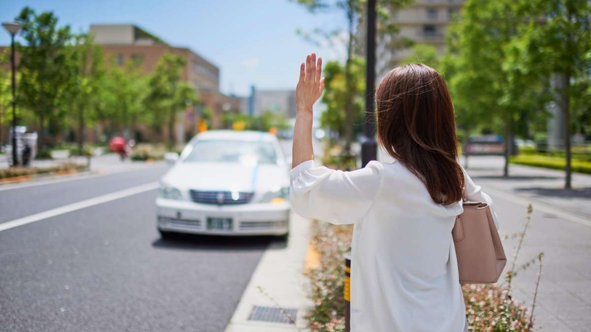 Bengaluru Ladies, Did You Know About This All-Women Taxi Service In The City?