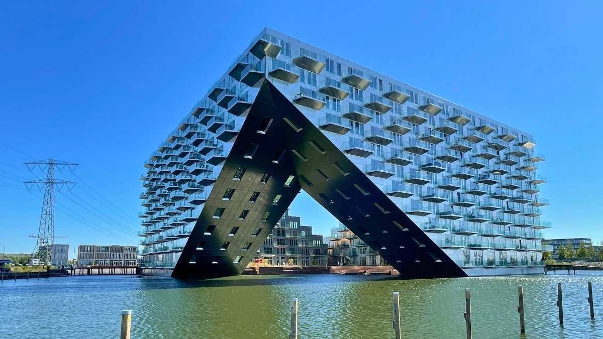 Amsterdam Has A 10-Storey Apartment That Floats On Water, Comes With Green Terraces, And Looks Futuristic!