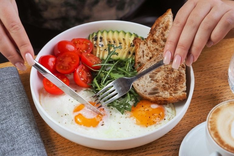 breakfast hotel